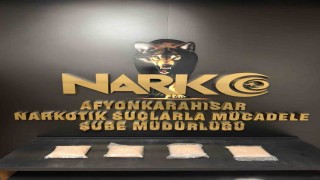 Yolcu otobüsünde 600 kilogram uyuşturucu yapılabilecek hammadde ele geçirildi