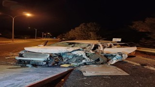 Yolcu otobüsüyle otomobil kafa kafaya çarpıştı: 1 ağır yaralı