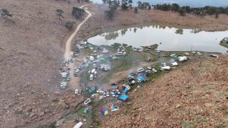 Yörükler 7 asırlık göç geleneğini Sanrıdas Dağının 2 bin 300 rakımlı zirvesinde yaşattı