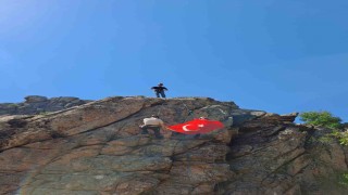 Zafer Bayramında Karakayalara tırmandılar