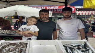 Zonguldakta tezgahlar balıkla şenlendi