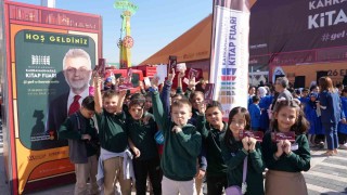 10. Uluslararası Kitap Fuarı, ilk gününde 20 bin ziyaretçi