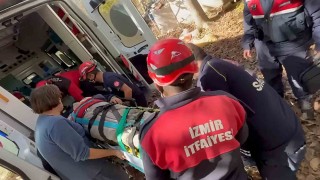 12 metrelik kuyuya düşen 80 yaşındaki Halil Amca, itfaiyenin müdahalesiyle kurtarıldı