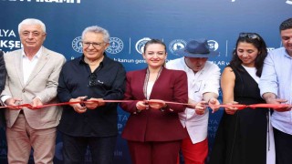 15. Antalya Kitap Fuarı kapılarını açtı