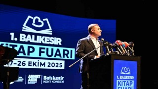 1.Balıkesir Kitap Fuarı coşkuyla açıldı