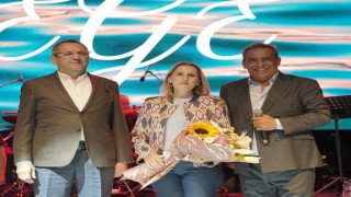 20. Ayvalık Uluslararası Zeytin Hasat ve Turizm Festivalinde Ege rüzgârı esti