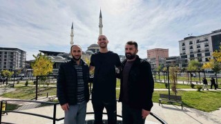 35 ülke gezen Amerikalı Yüksekovaya ulaştı