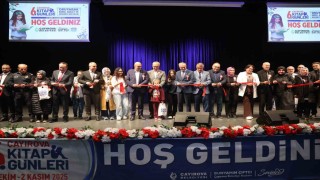 6. Çayırova Kitap Günleri, kapılarını ziyaretçilere açtı