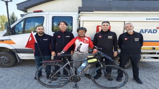 6 Şubatı pedallayarak anıyor