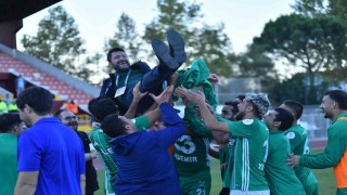 8 kişi kalan Kafkasspor, 2-1 galip gelmeyi bildi