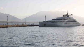 91 turist 74 mürettebatlı lüks gemi Alanyaya ulaştı