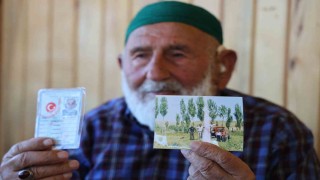 95 yaşındaki Mahmut dede, sağlıklı yaşamın sırrının süt ürünleri olduğunu söyledi