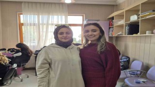 Abla ve kardeş, hayalleri için kuaförlük eğitimi alıyor