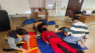 Acil sağlık personeline eğitim verildi