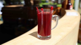 Adana şalgamı Uluslararası Lezzet Festivalinin olmazsa olmazı