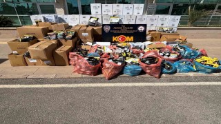 Adanada kaçakçılık operasyonu: 20 gözaltı