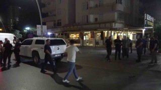 Adanada pastaneye pimi çekilmemiş el bombası atıldı