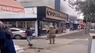 Adanada uyuşturucu bağımlısının aile bireylerini rehin aldığı iddiası