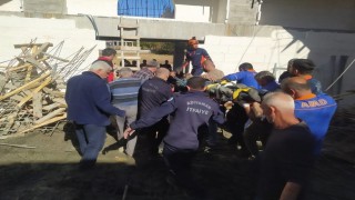 Adıyamanda cami kubbesi çöktü: 5 yaralı