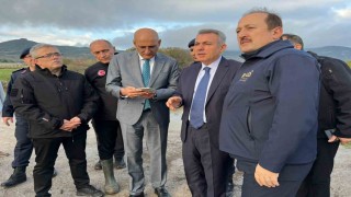 AFAD Başkanı Pehlivan ve Vali Elbandan Foçada açıklama