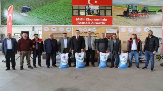 Ağrıda çiftçilere 200 ton sertifikalı buğday tohumu dağıtıldı