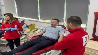 AK Parti Teşkilatı kan bağışında bulunarak hayat kurtardı