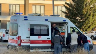 Aksarayda otomobil ile tır çarpıştı: 1 yaralı