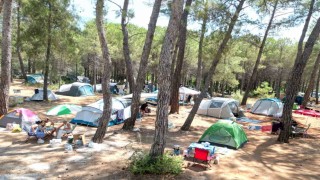 Akyaka Gökova Orman Kampı yeni düzenlemelerle tatilcilerin gözdesi oldu