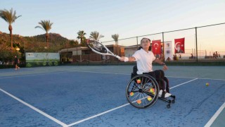 Alanyada tenis ile yeni başlangıçlar projesi tanıtıldı