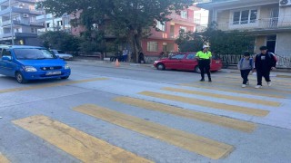 Alaşehirde öğrenciler polis ve bekçilerle güvende