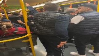 Alkollü olduğu iddia edilen kişi metroyu birbirine kattı