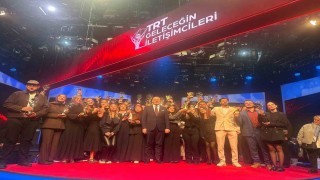 Anadolu Üniversitesi öğrencileri TRT Geleceğin İletişimcileri Yarışmasından ödüllerle döndü