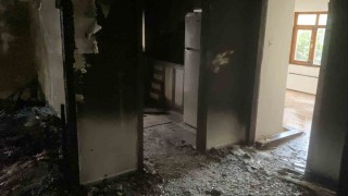 Ankarada 4 katlı binada yangın