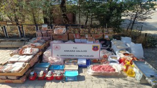 Ankarada bir iş yerinde bin 200 kilogram bozuk et ve tavuk ele geçirildi