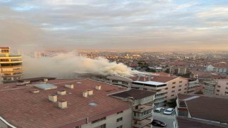 Ankarada çatı katı yangını