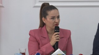 Antalya Büyükşehir Belediye Başkanvekili Özdemir: Muhittin Başkan günden güne kilo veriyor, bağışıklığı düşüyor