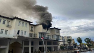 Antalyada apartman dairesi alev alev yandı