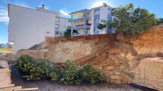 Antalyada bir evi tahliye ettiren inşaat temelinde ikinci toprak kayması