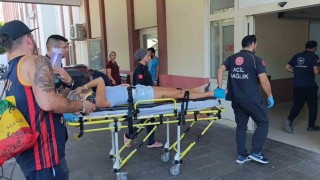 Antalyada motosiklet devrildi: 2 Hollandalı turist yaralandı