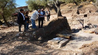 Antandros kazıları hakkında bilgi aldı