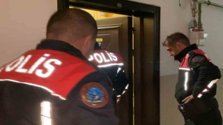 Apartmandan gelen çığlıklar polisi alarma geçirdi
