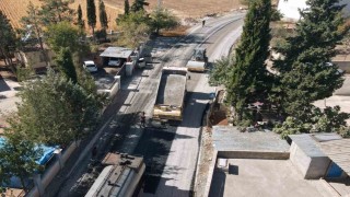 Arabanda 12 kilometrelik kırsal mahalle grup yolunda asfalt çalışmaları tamamlandı