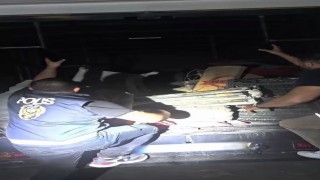 Aracın fan ve klima düzeneğinin içerisinde 11 düzensiz göçmen çıktı