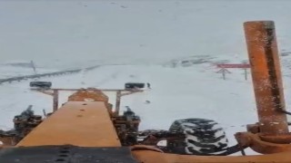 Ardahanın yüksek kesimleri beyaza büründü