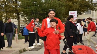 Atakumda özel öğrencilerle Cumhuriyetin 102. yılı kutlandı