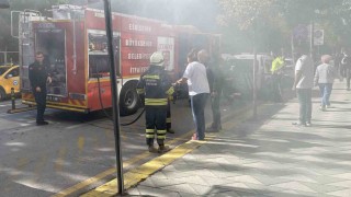 Atatürk Caddesinde o senaryo gerçeğe döndü: Yangına giden itfaiye ekipleri ilerleyemedi