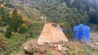 Ayder Yaylasında mezar görünümlü su deposu görenleri şaşırtıyor