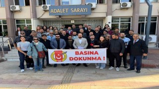 Aydında gazeteciler, meslektaşlarına destek için bir araya geldi