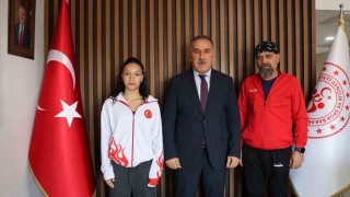 Aydınlı Mina, Türkiyeyi temsil edecek