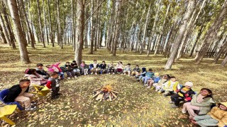 Aydıntepede anaokulu öğrencilerine sonbahar mevsimi doğada anlatıldı